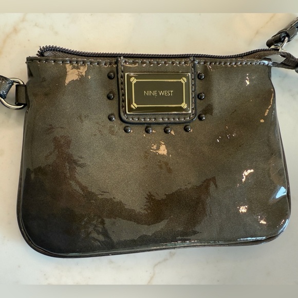 Nine West shiny brown wristlet wallet animal Print lining - Picture 2 of 7